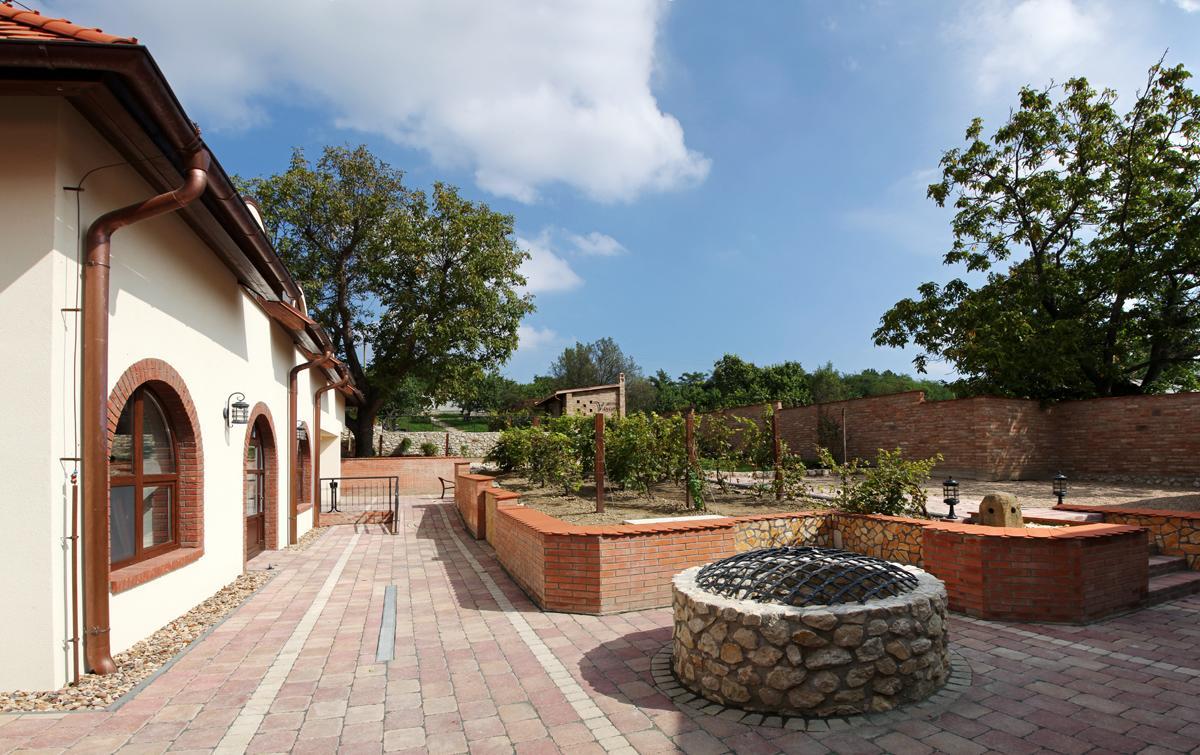 Hotel Vinopa Hustopeče Esterno foto