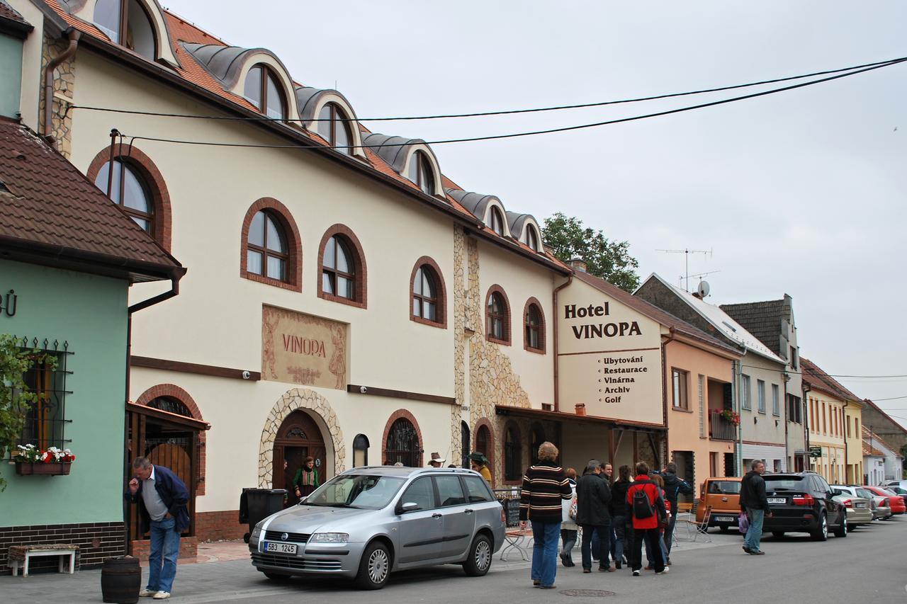 Hotel Vinopa Hustopeče Esterno foto